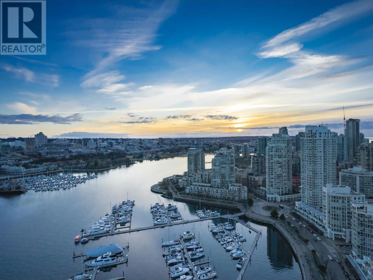 3307-1033 Marinaside Crescent, Vancouver, BC, C6Z 3A3