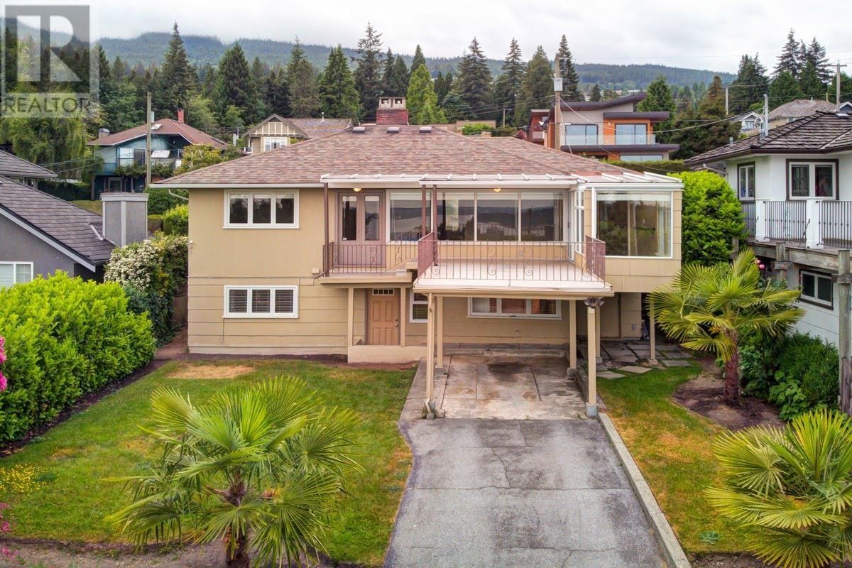 1530 Nelson Avenue, West Vancouver, BC, V7V 2P2