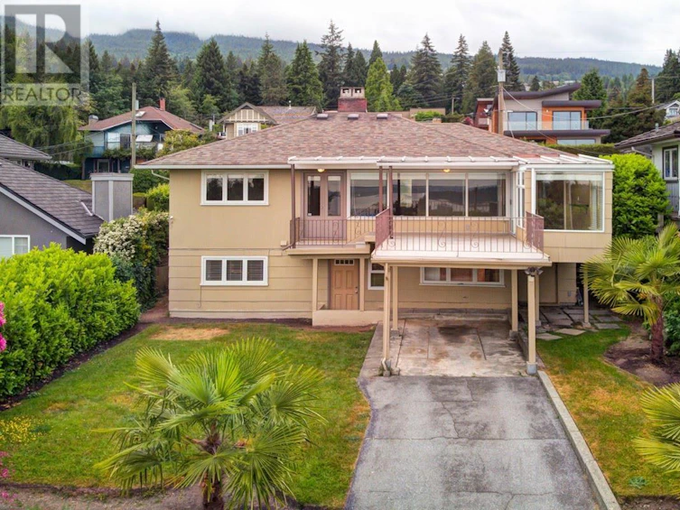 1530 Nelson Avenue, West Vancouver, BC, V7V 2P2