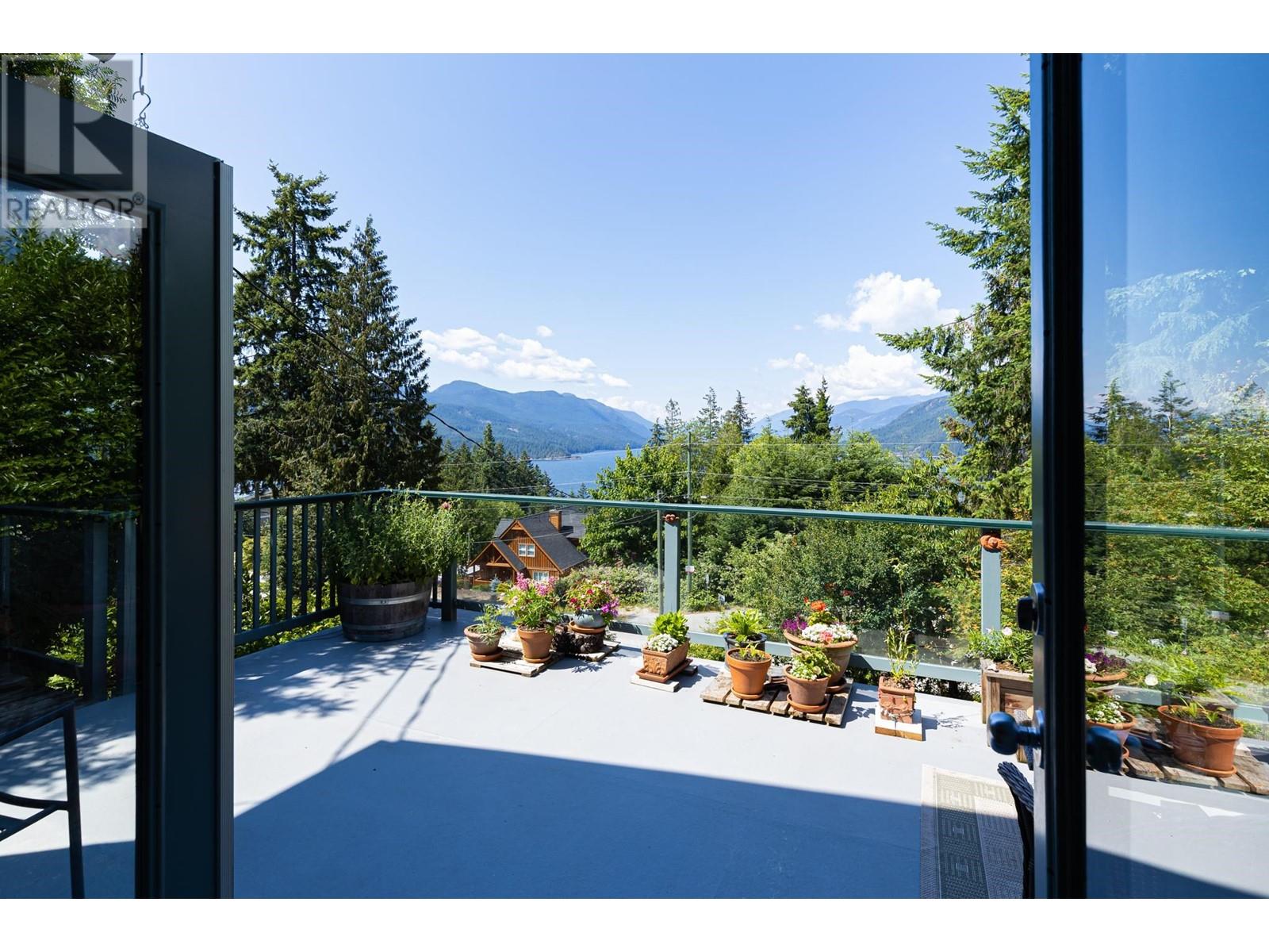 5921 Skookumchuk Road, Sechelt, BC, V7Z 0E1