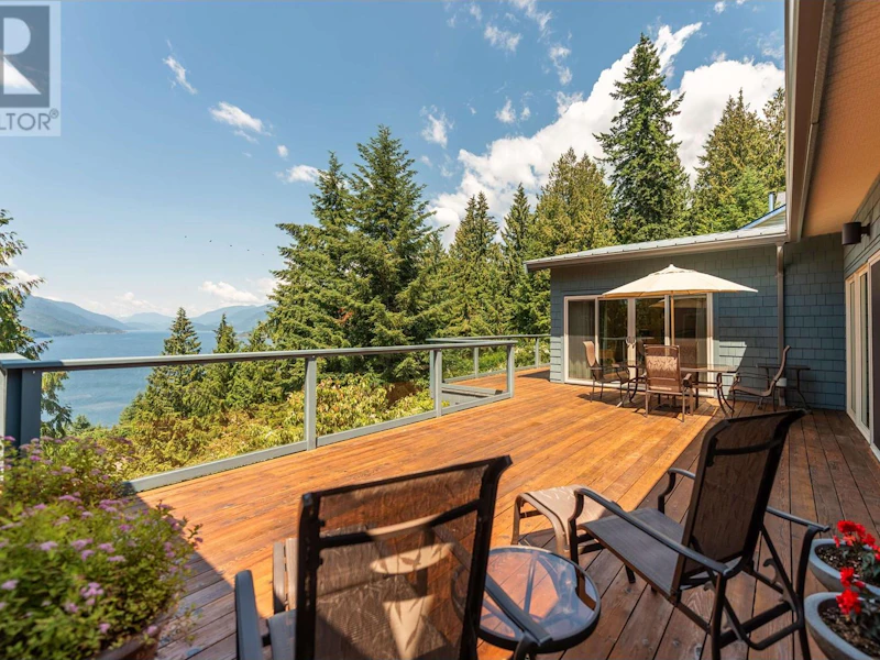 5878 Skookumchuk Road, Sechelt BC