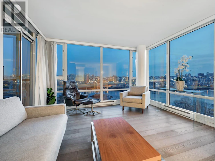 905-1033 Marinaside Crescent, Vancouver, BC, V6Z 3A3
