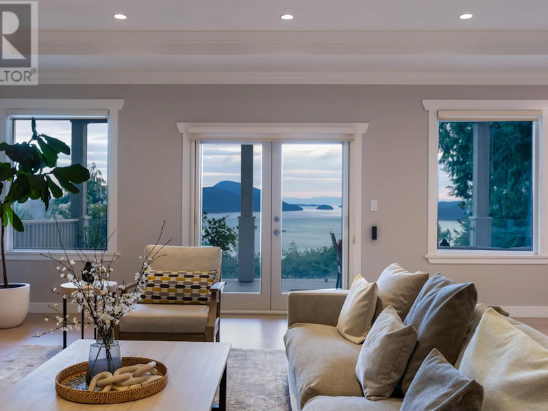 190 Mountain Drive, West Vancouver BC V0N 2E0