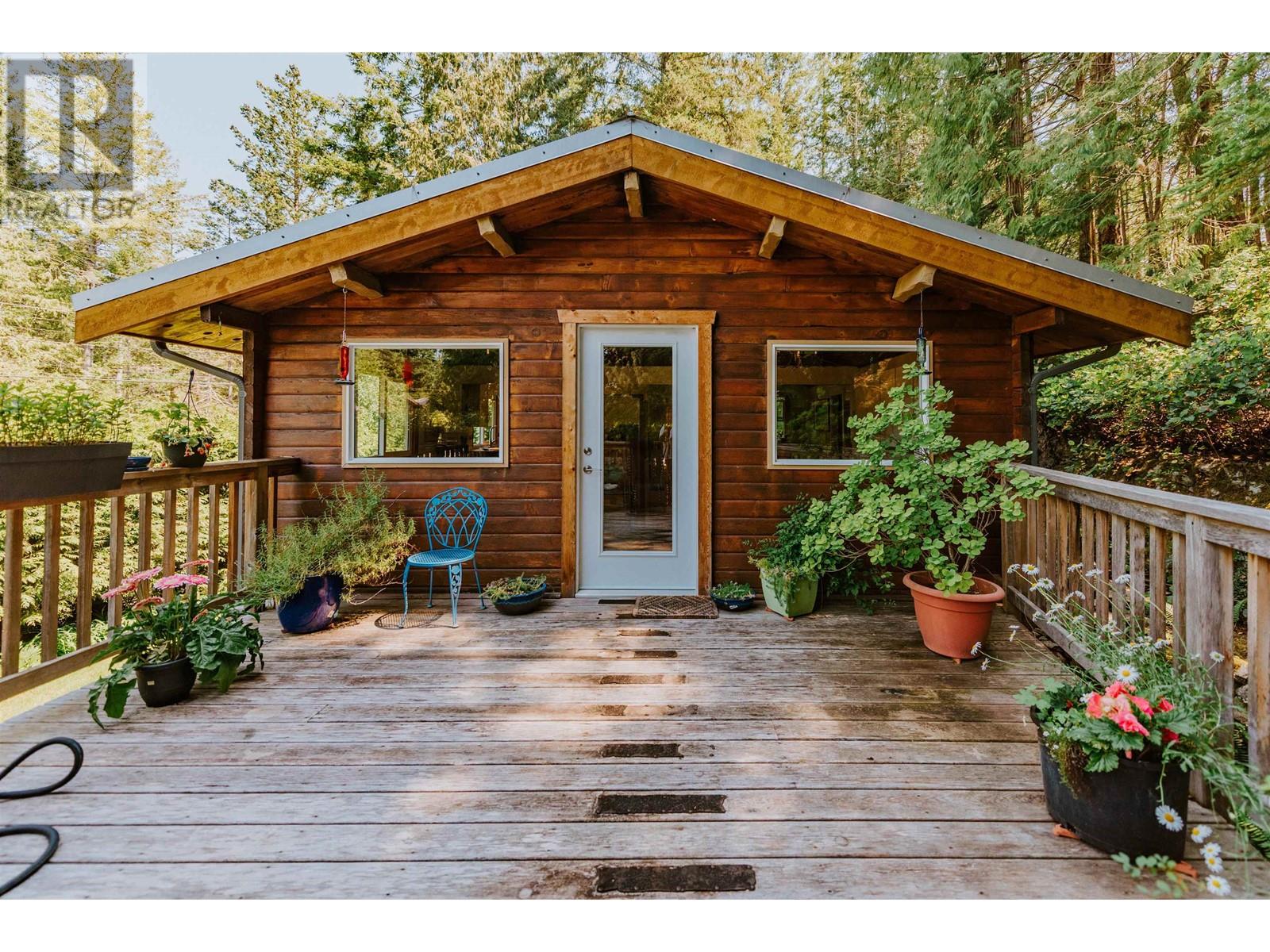 4882 Bowsprit Drive, Pender Harbour Egmont, BC, V0N 2H1