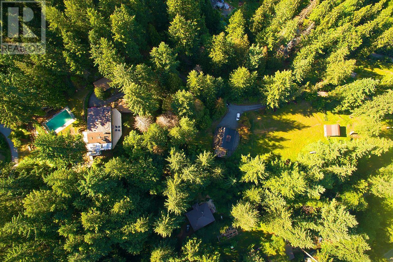 904-904-908 Connolly Road, Bowen Island, BC, V0N 1G2