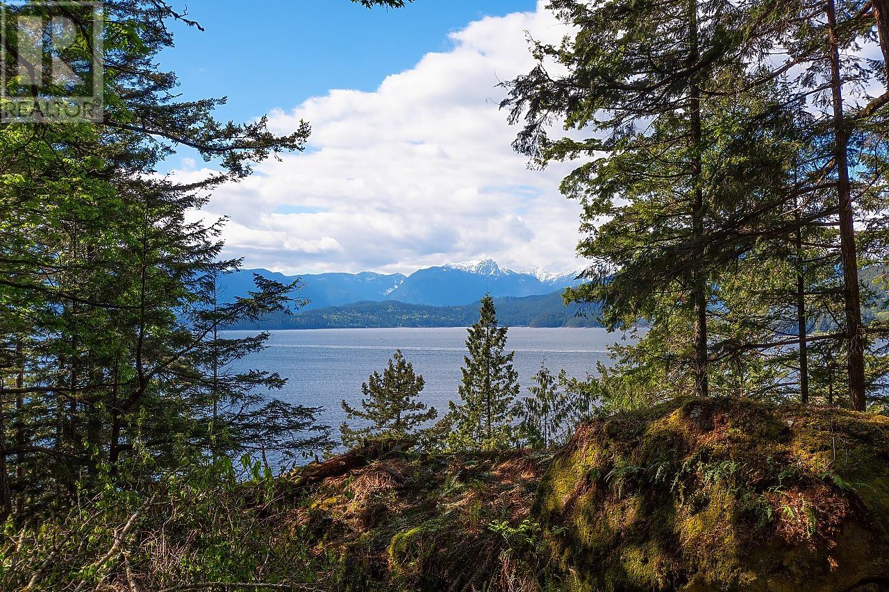 1750 Billington Road, Bowen Island, BC, V0N 1G2