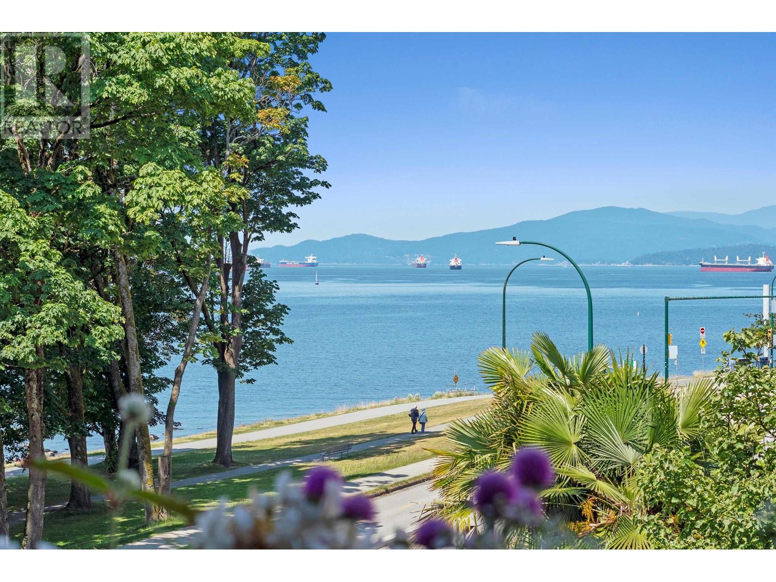 30-1386 Nicola Street, Vancouver, BC, V6G 2G2
