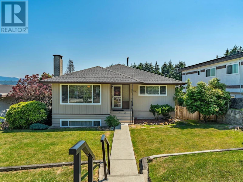 5620 Oakglen Drive, Burnaby BC V5H 3M5