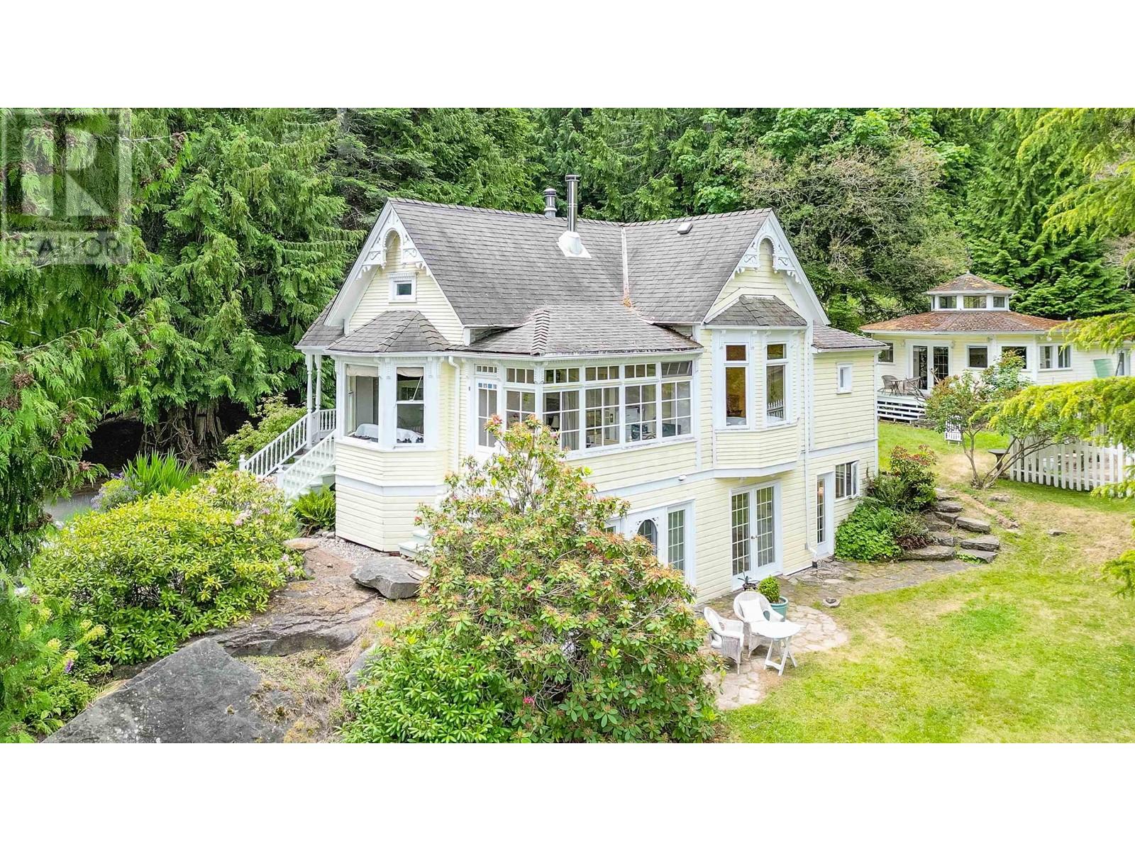 601 Bell Bay Road, Mayne Island, BC, V0N 2J1