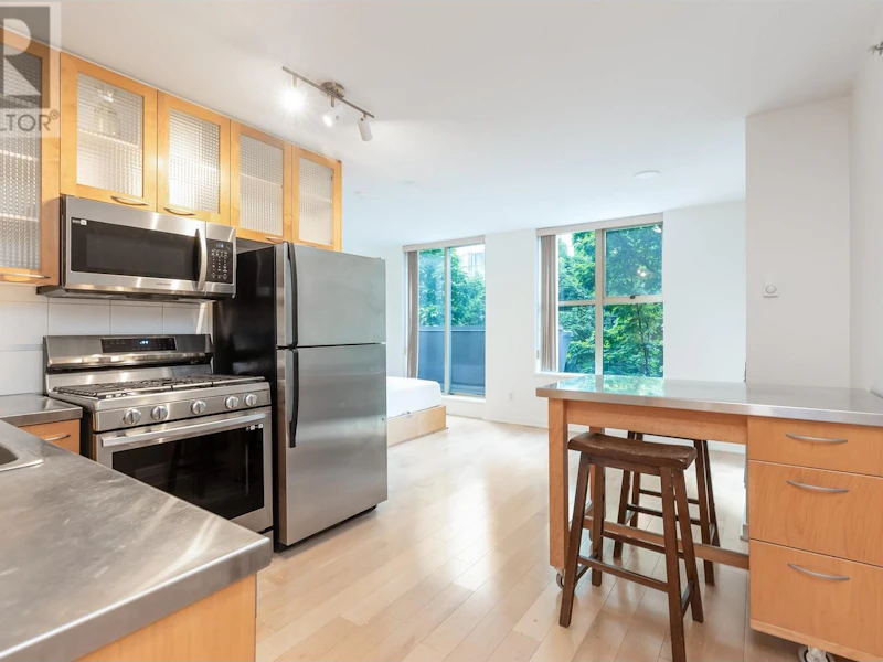 307 - 969 Richards Street, Vancouver BC V6B 1A8