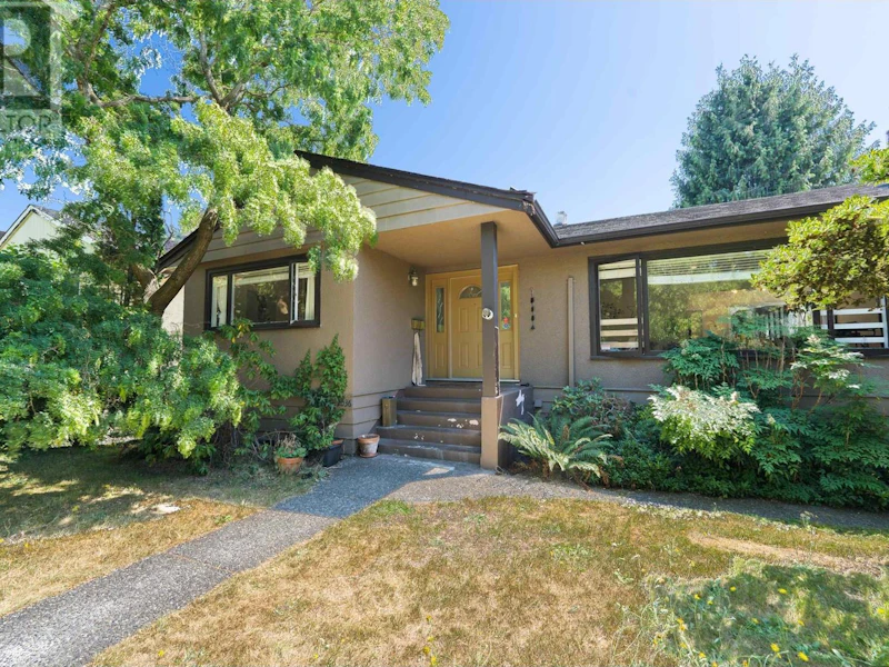 2036 W 60th Avenue, Vancouver BC V6P 2B1