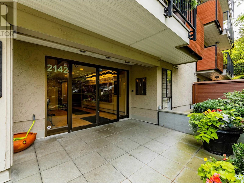 204 - 2142 Carolina Street, Vancouver BC V5T 3S2