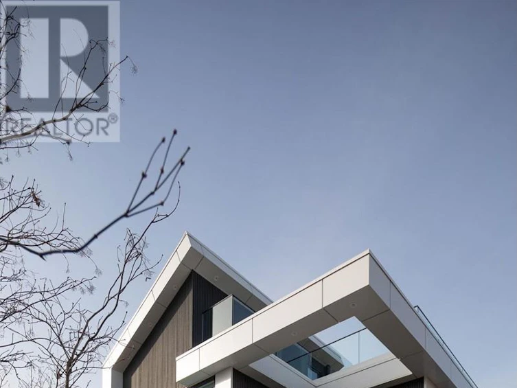 603 East 57th Avenue, Vancouver, BC, V5X 1T1