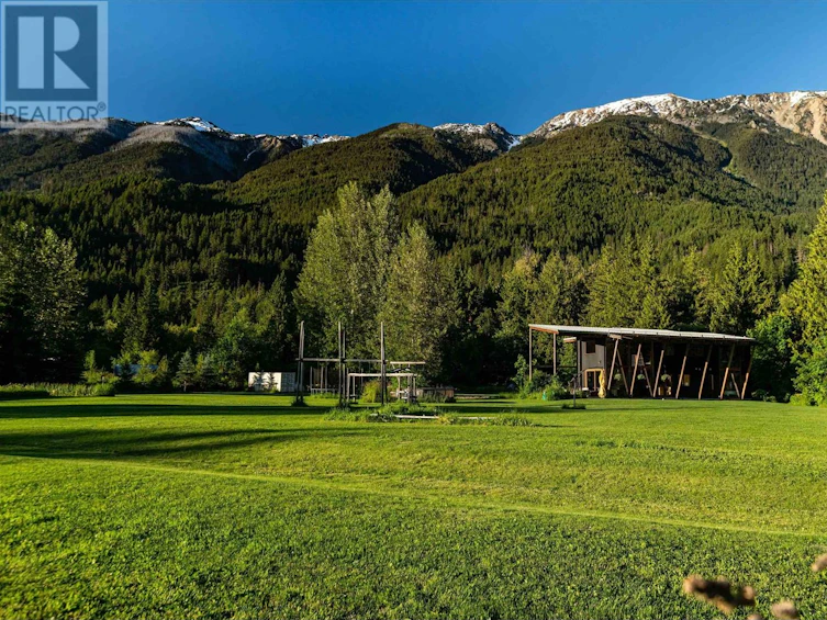 390 Dill Road, Pemberton, BC, V0N 2L2