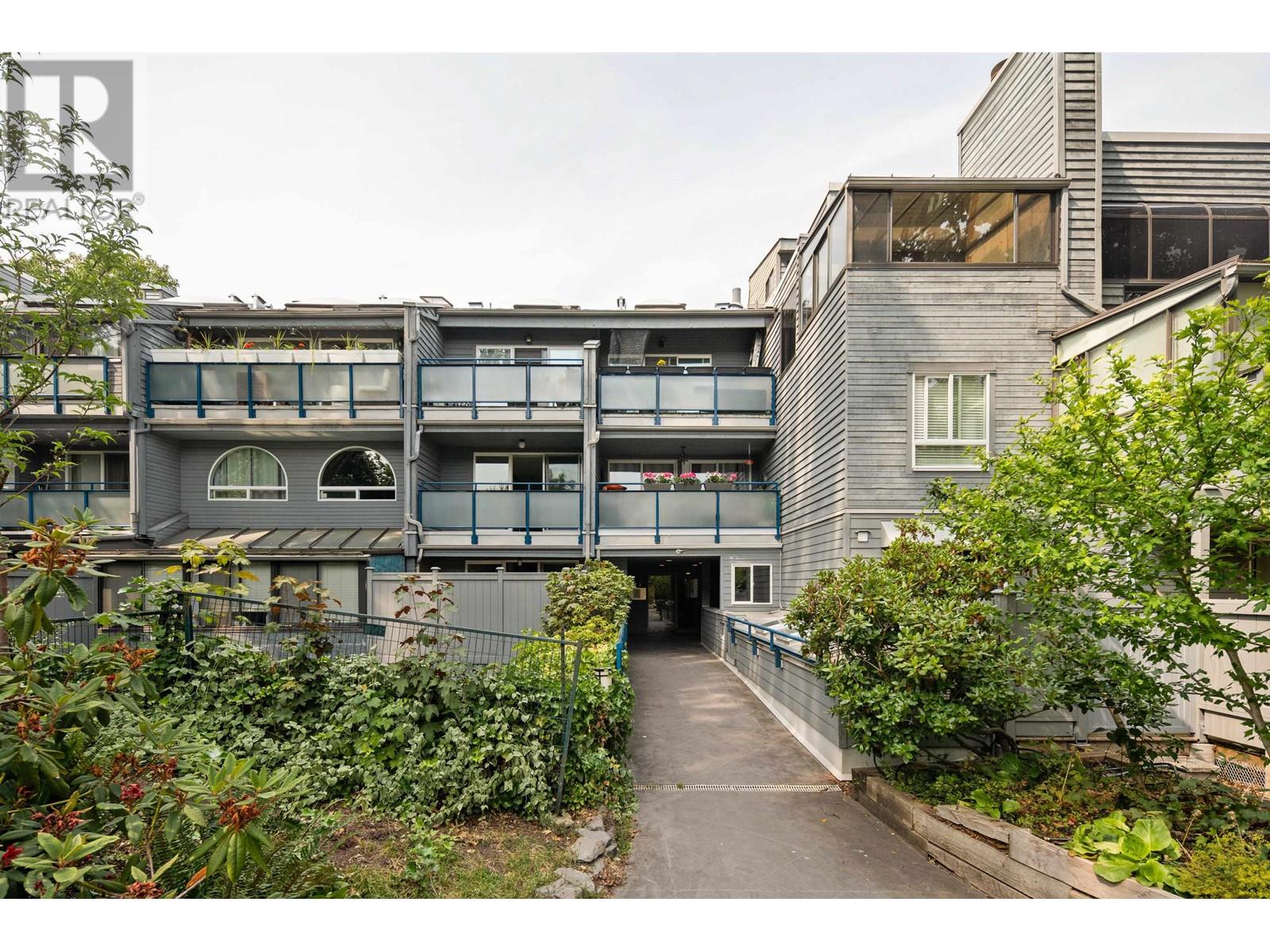 101-2125 York Avenue, Vancouver, BC, V6K 1C4