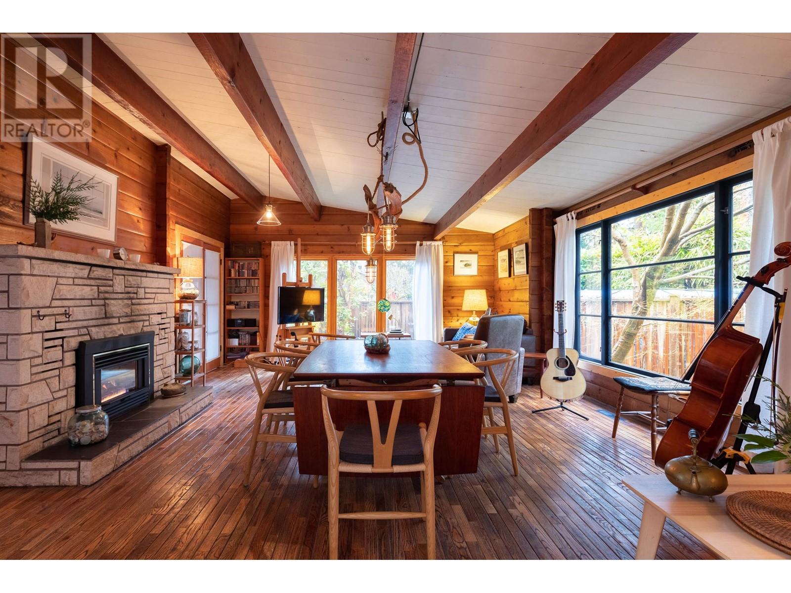 5817 Eagle Island, West Vancouver, BC, V7W 1V6