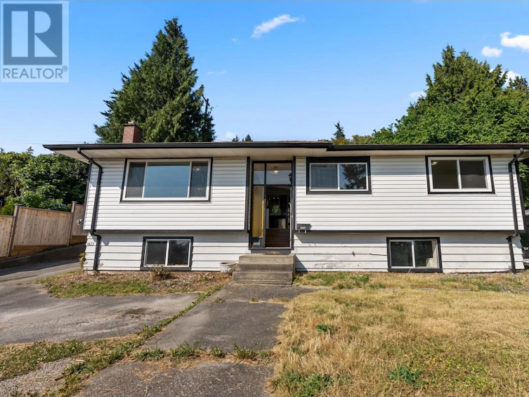 1655 Brunette Avenue, Coquitlam, BC, V3K 1H1
