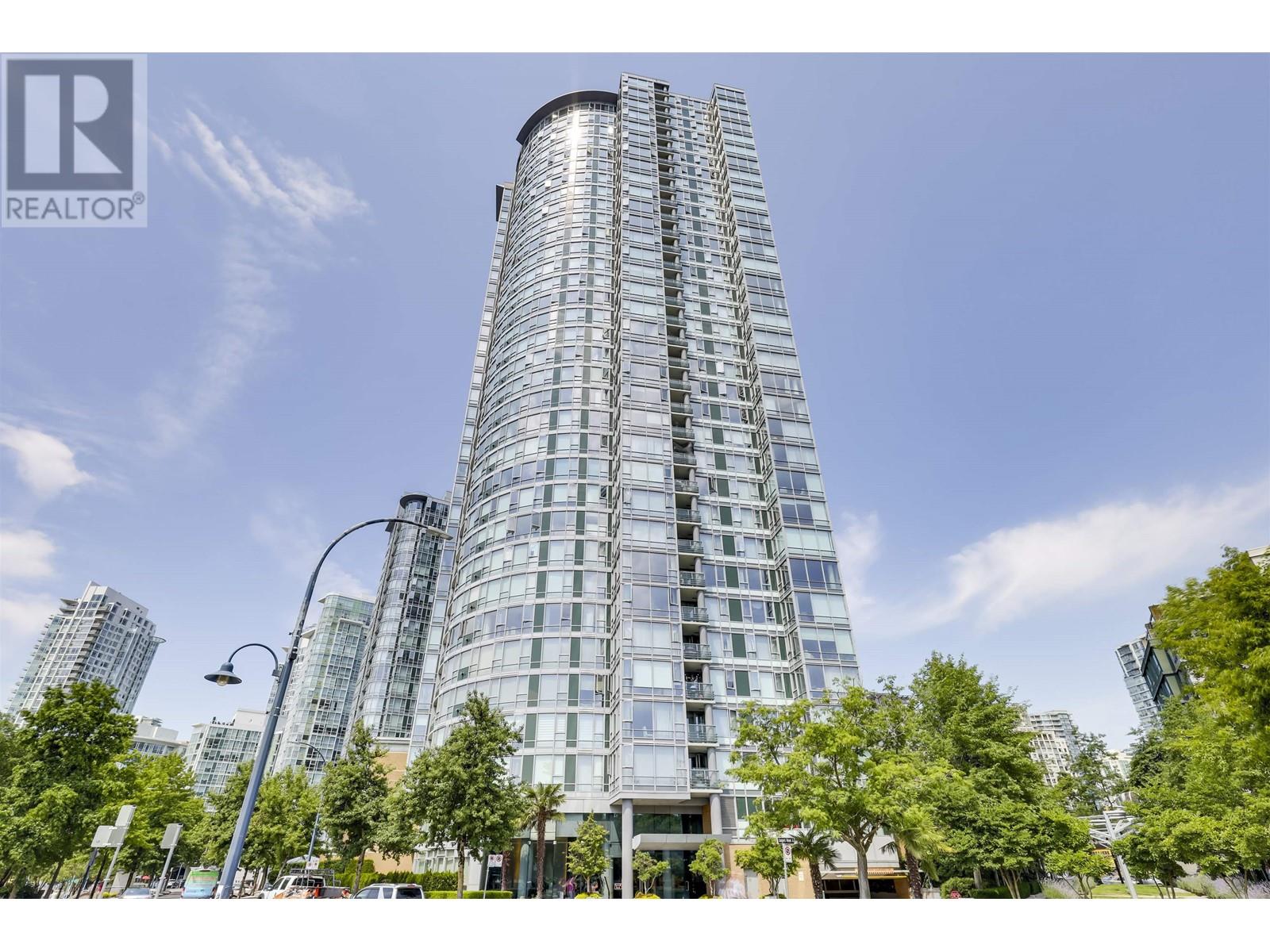 2802-1033 Marinaside Crescent, Vancouver, BC, V6Z 3A3