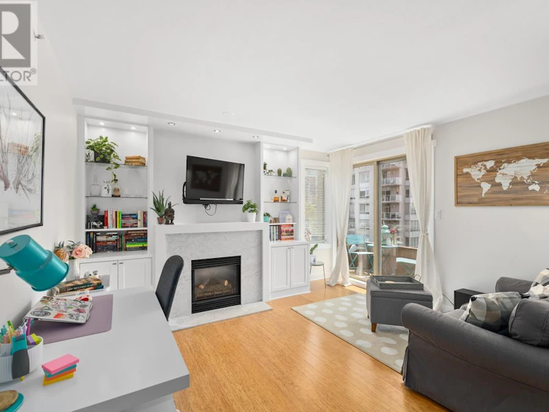 604 - 137 W 17th Street, North Vancouver BC V7M 1V5