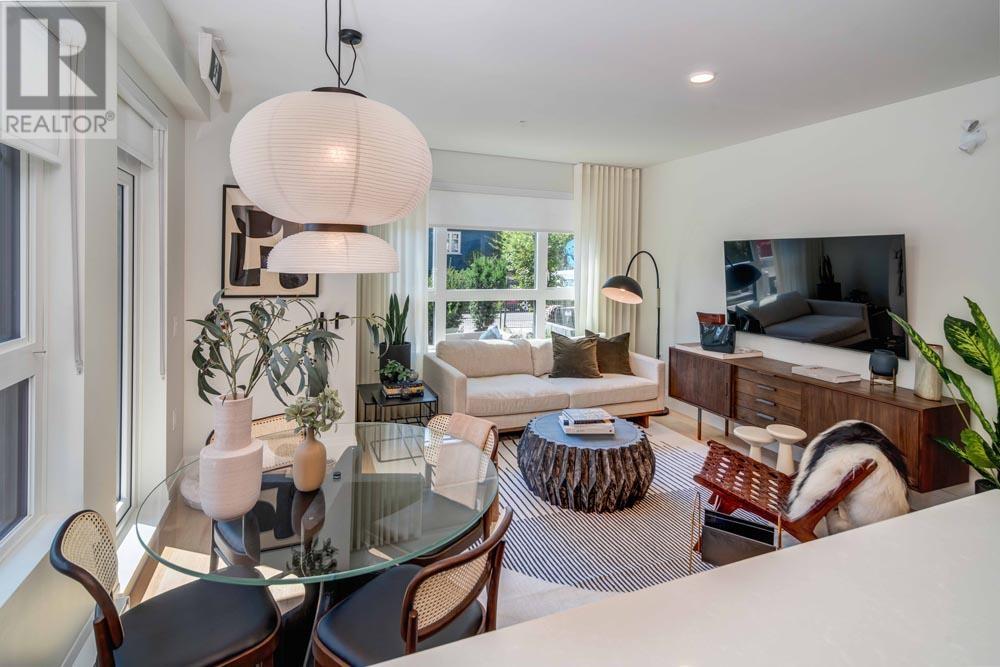 211-2550 Garden Drive, Vancouver, BC, V5N 4X6