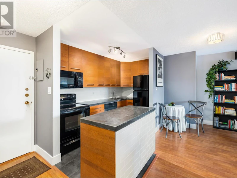 303 - 110 Seventh Street, New Westminster BC V3M 5W5