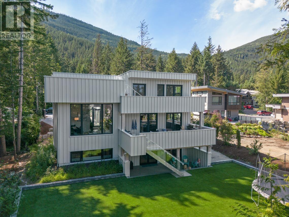 8328 Needles Drive, Whistler, BC, V8E 0G1