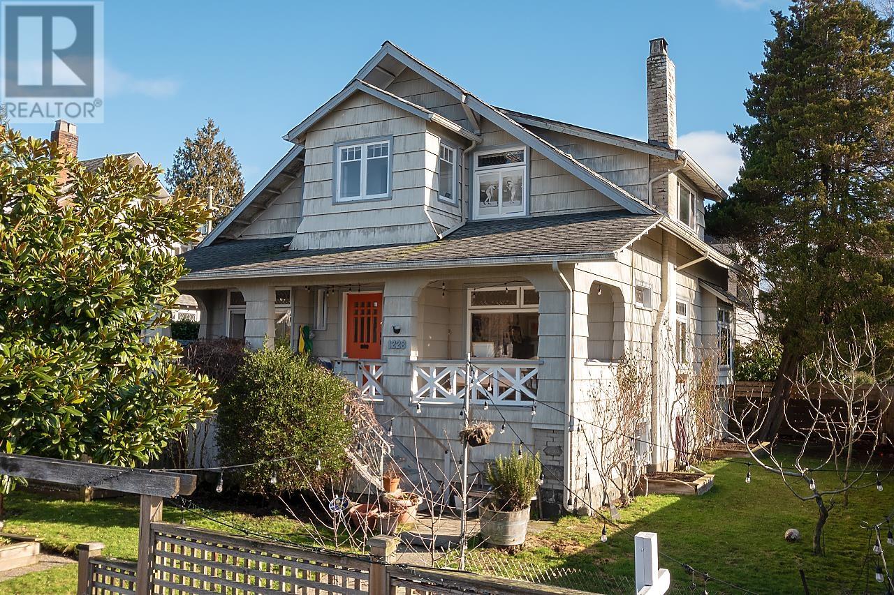 1228 Maple Street, Vancouver, BC, V6J 3R8