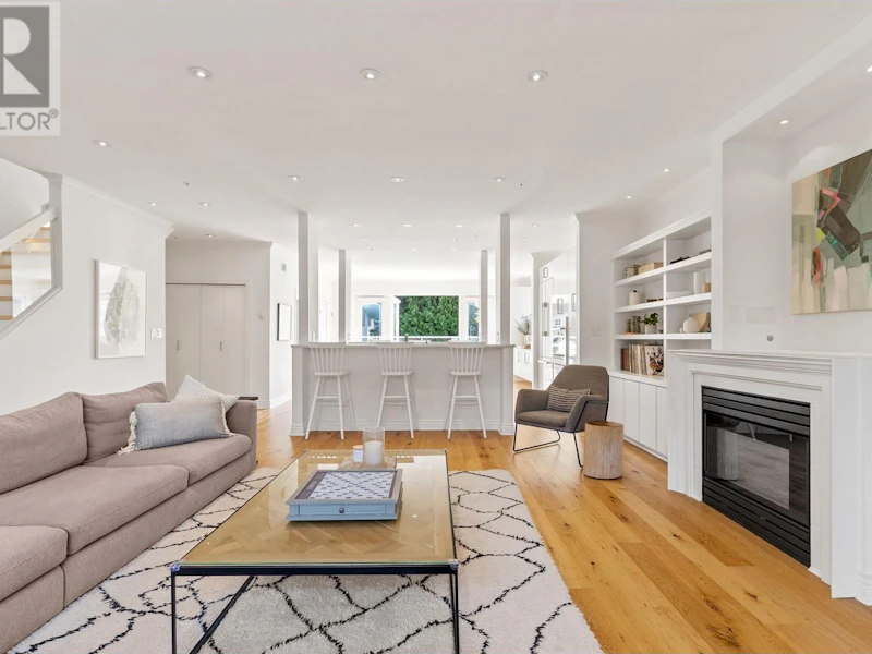 1980 Cypress Street, Vancouver BC V6J 3L8