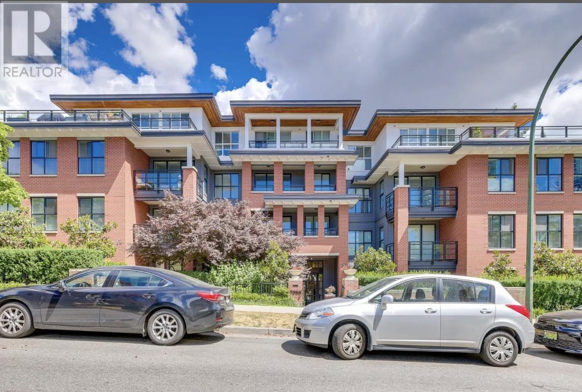 305-7988 Yukon Street, Vancouver, BC, V5X 2Y7