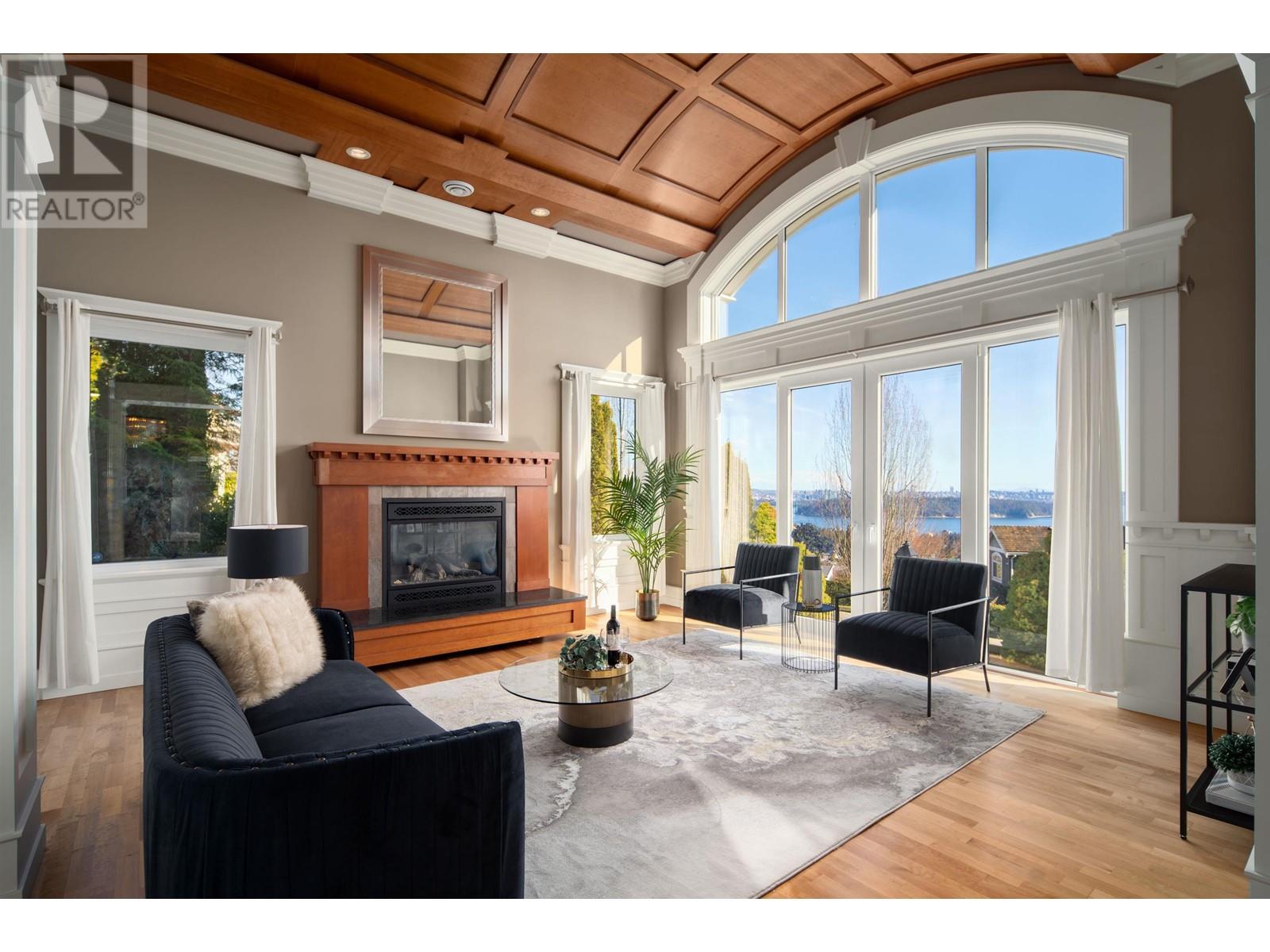 2291 Orchard Lane, West Vancouver, BC, V7V 4X6
