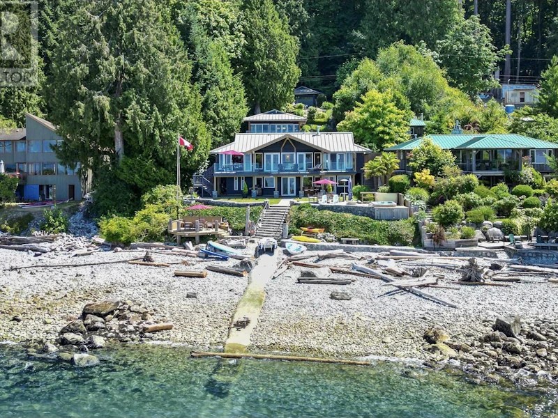 8735 Lawrence Way, West Vancouver BC V7W 2T7