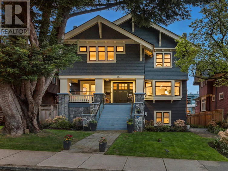 2-2546 West 3rd Avenue, Vancouver, BC, V6K 1M1