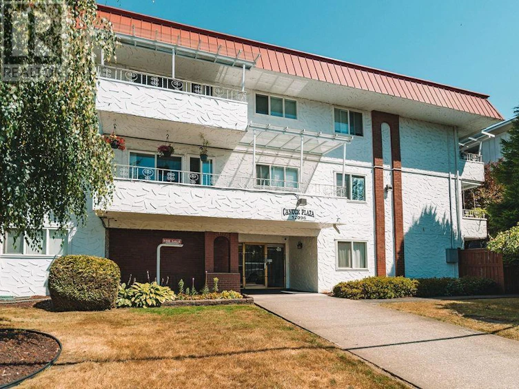 205-12096 222 Street, Maple Ridge, BC, V2X 5W1