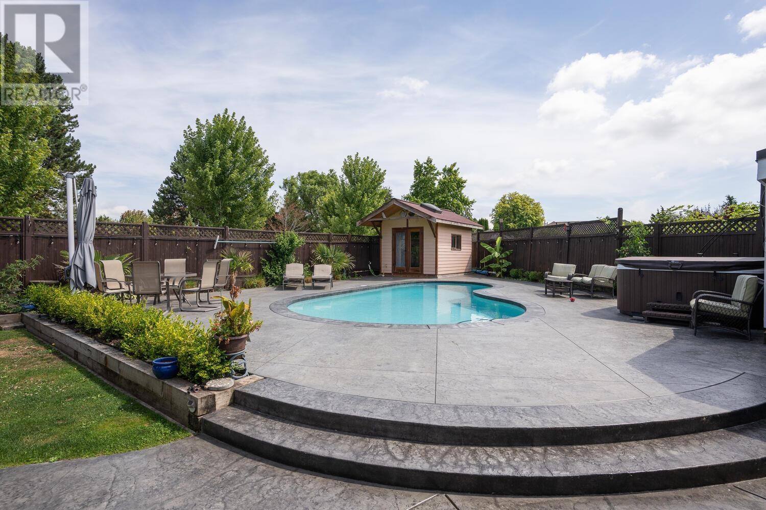 5531 49 Avenue, Delta, BC, V4K 3N9