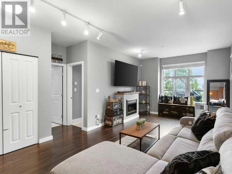 109-245 Ross Drive, New Westminster, BC, V3L 0C6