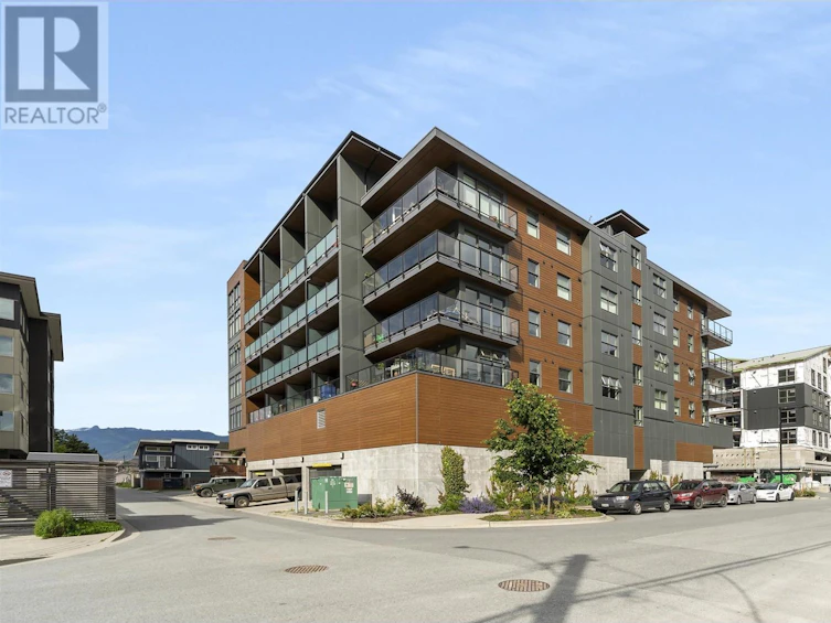 310-38013 Third Avenue, Squamish, BC, V8B 0Z8