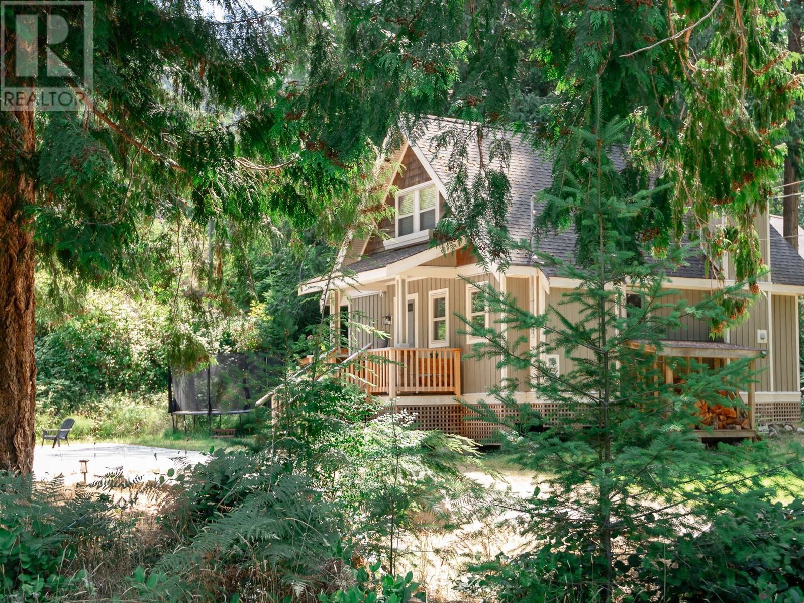 13514 Lee Road, Pender Harbour Egmont, BC, V0N 1S1