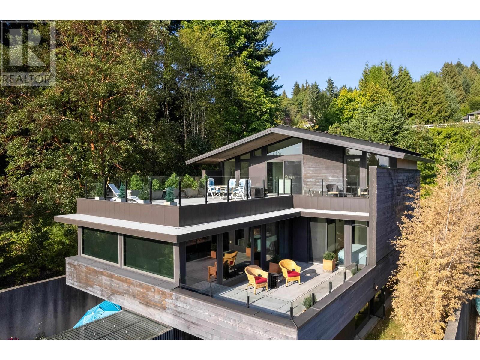 5252 Sunshine Coast Highway, Sechelt, BC, V7Z 0G7