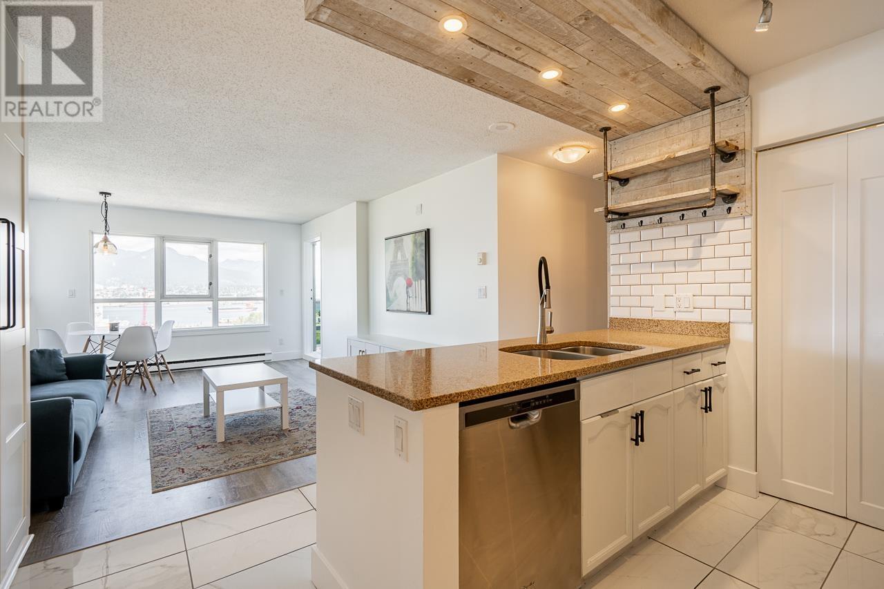 1201-1833 Frances Street, Vancouver, BC, V5L 1Z8