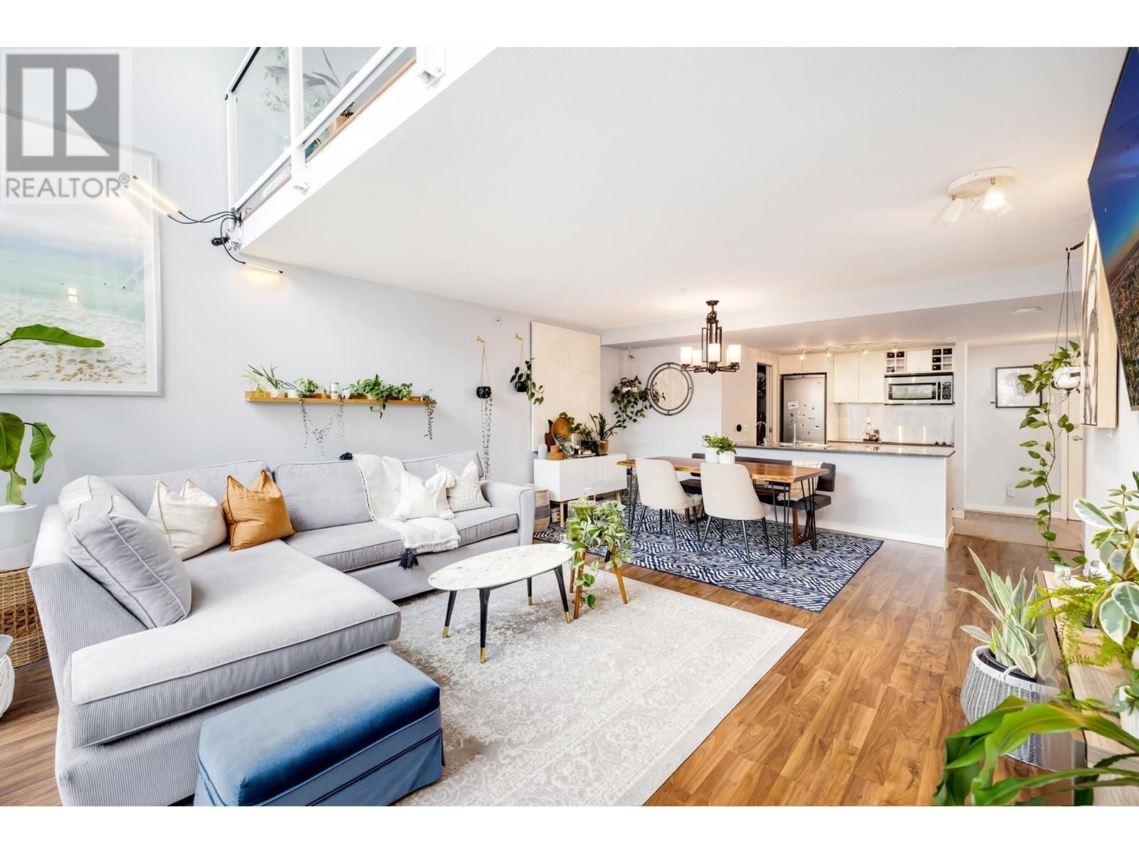 302-788 Hamilton Street, Vancouver, BC, V6B 0E9