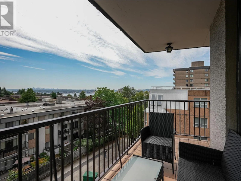 501 - 540 Lonsdale Avenue, North Vancouver BC V7M 2G7