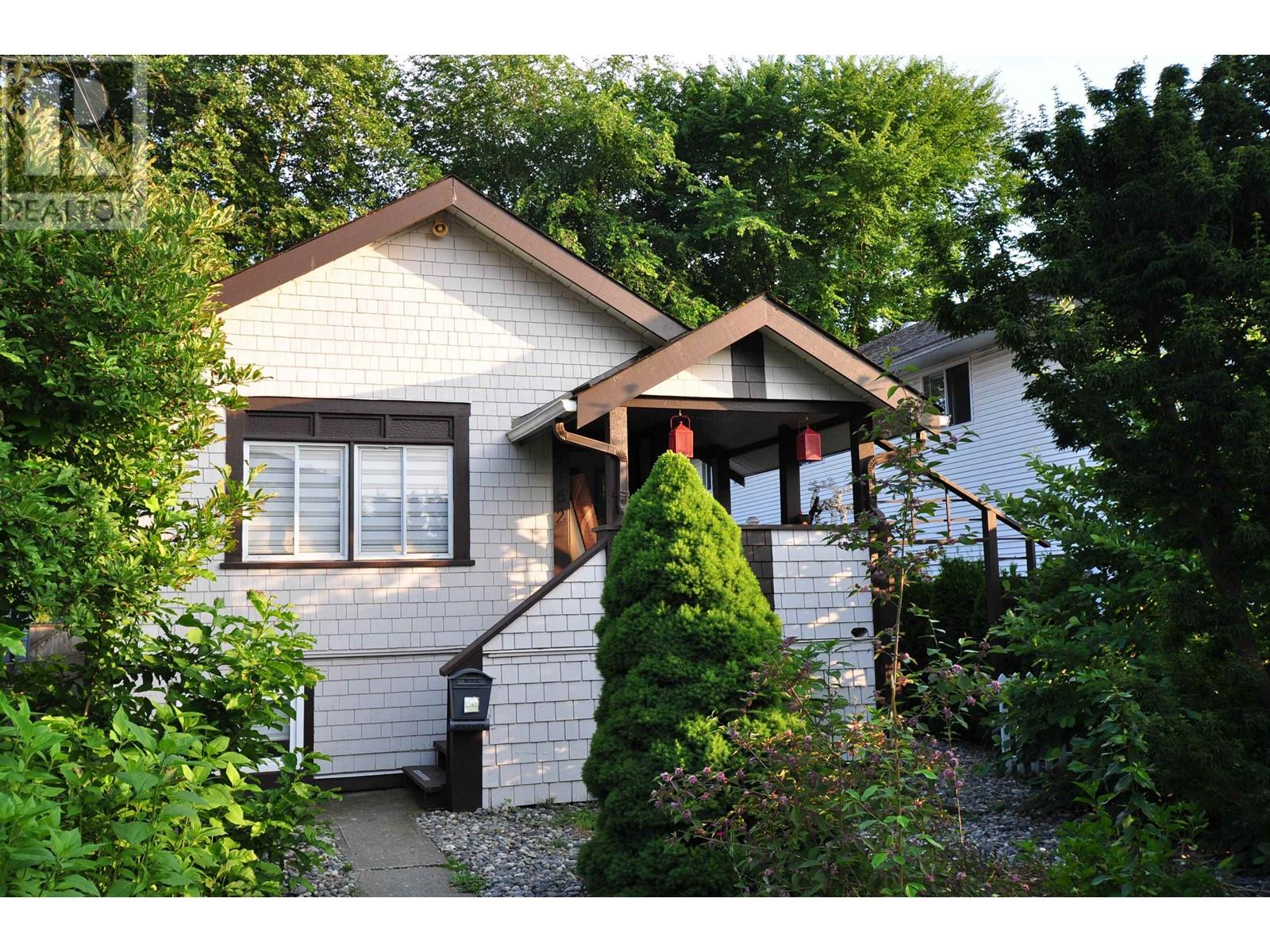 2162 Fraser Avenue, Port Coquitlam, BC, V3B 1N8