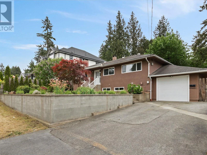 2234 Lobb Avenue, Port Coquitlam BC V3C 1M6