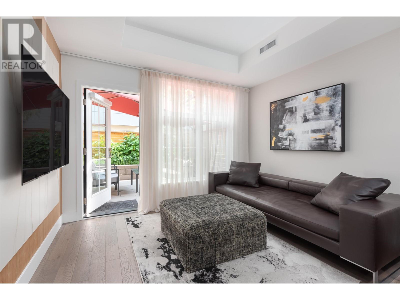 124-2070 Curling Road, North Vancouver, BC, V7P 0C9