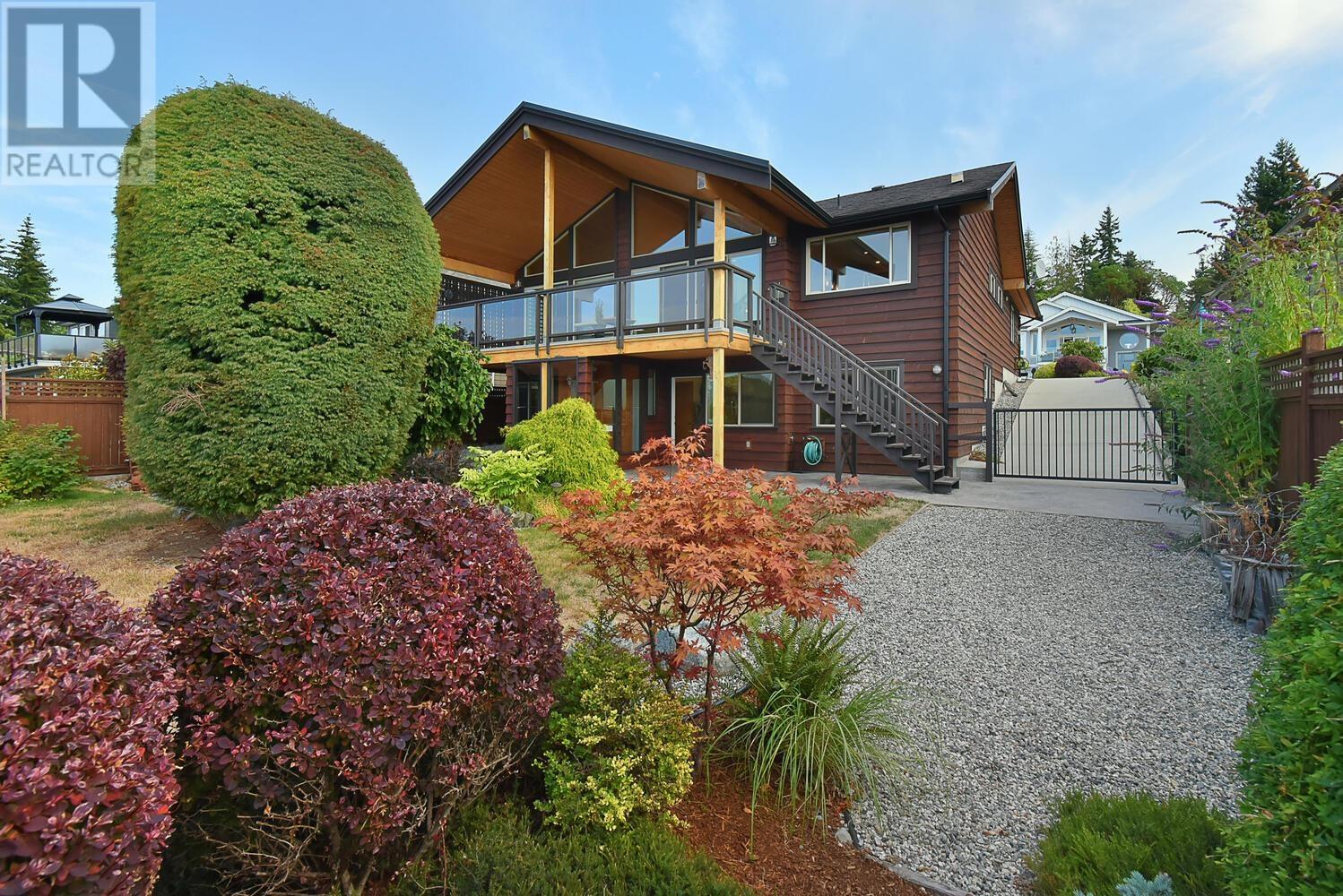 6371 Samron Road, Sechelt, BC, V7Z 0N6