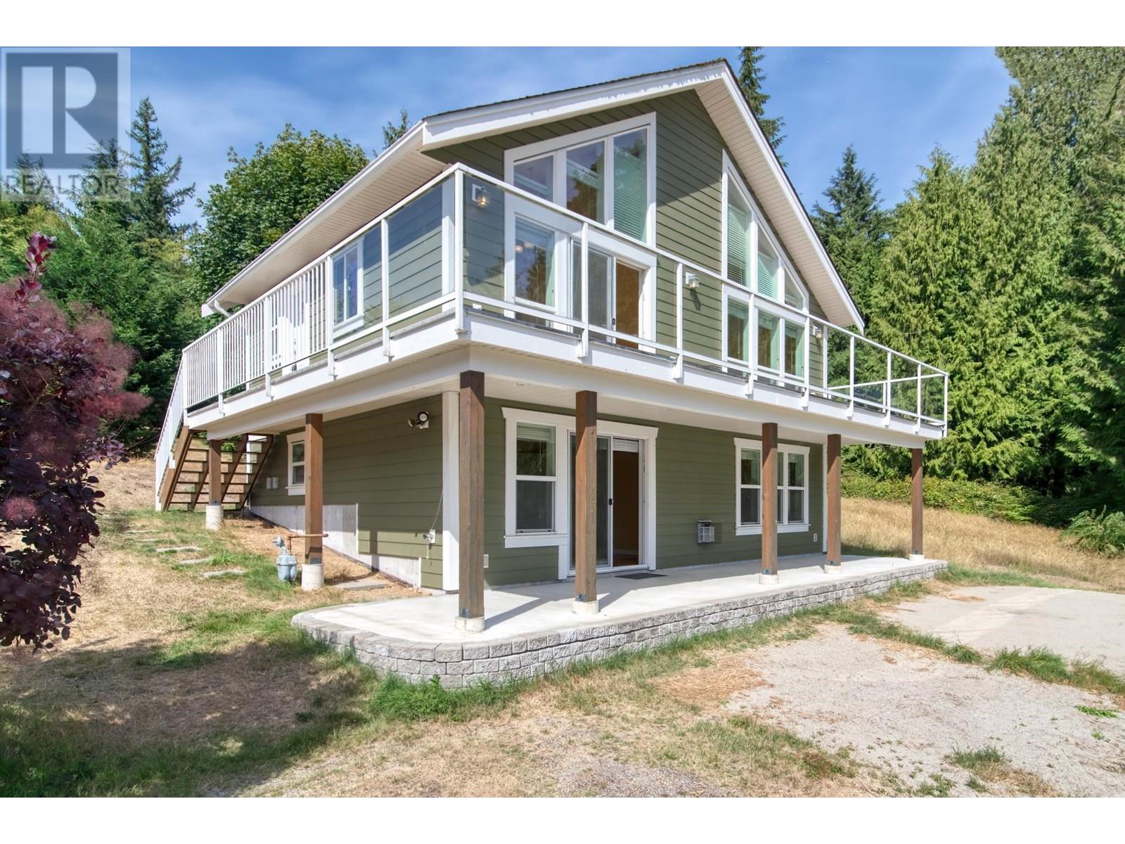 758 Highland Road, Gibsons, BC, V0N 2W5