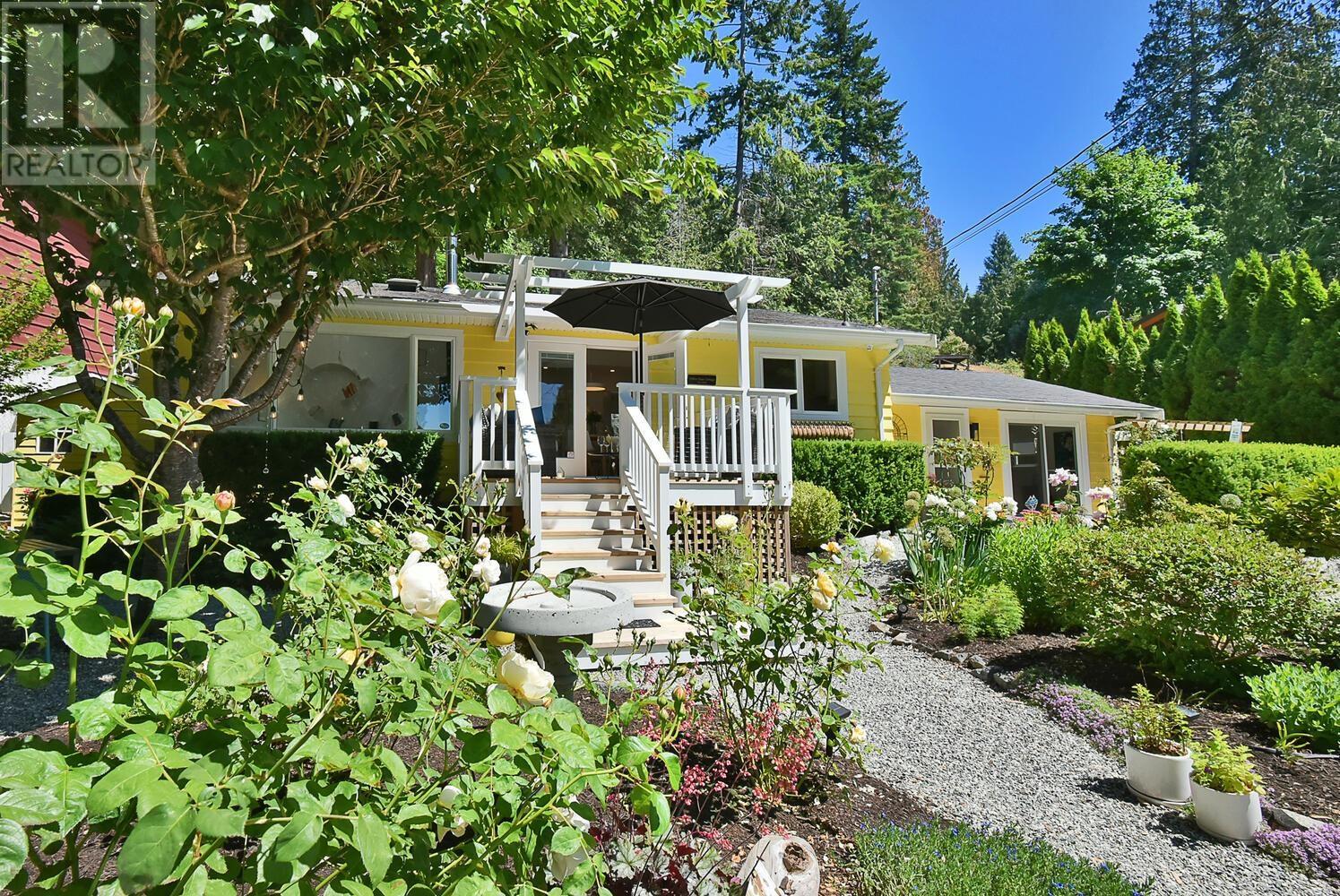 8594 Redrooffs Road, Halfmoon Bay, BC, V7Z 1A9