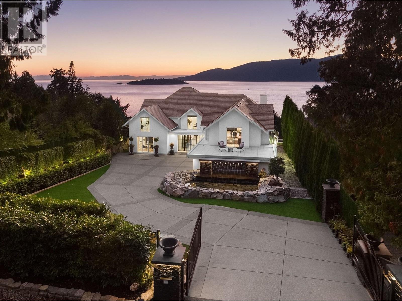5428 Marine Drive, West Vancouver, BC, V7W 2R2
