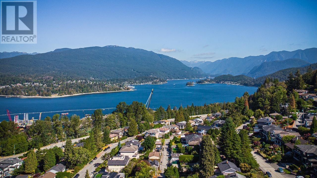 7521 Pandora Drive, Burnaby, BC, V5A 3W1