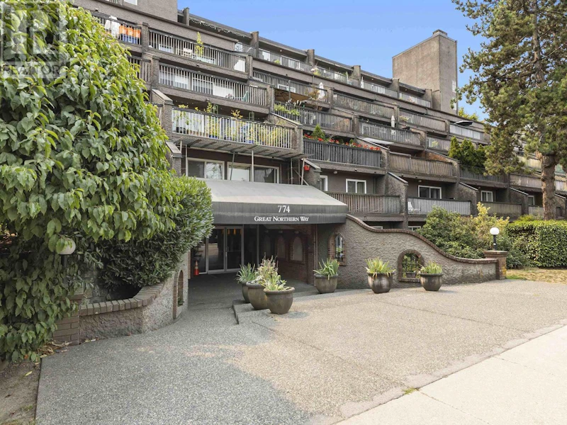 811 - 774 Great Northern Way, Vancouver BC V5T 1E5